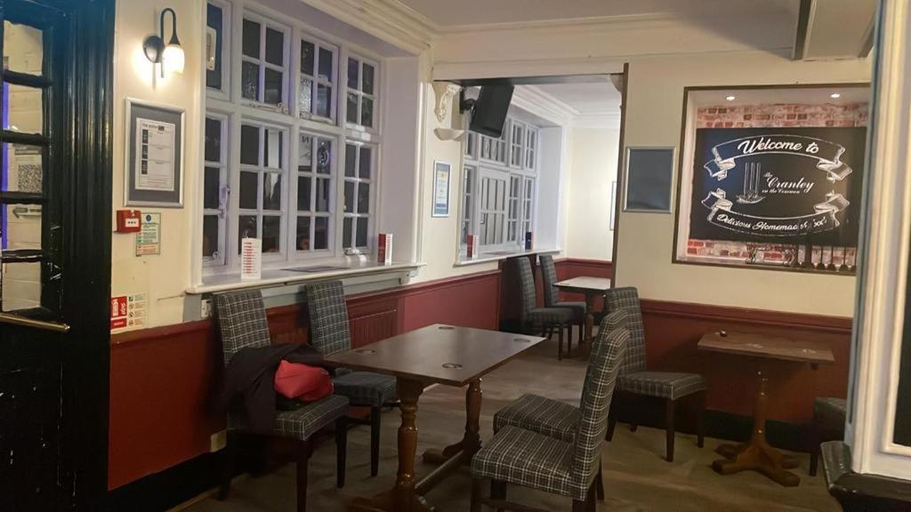 The Cranley Hotel Кранли Экстерьер фото